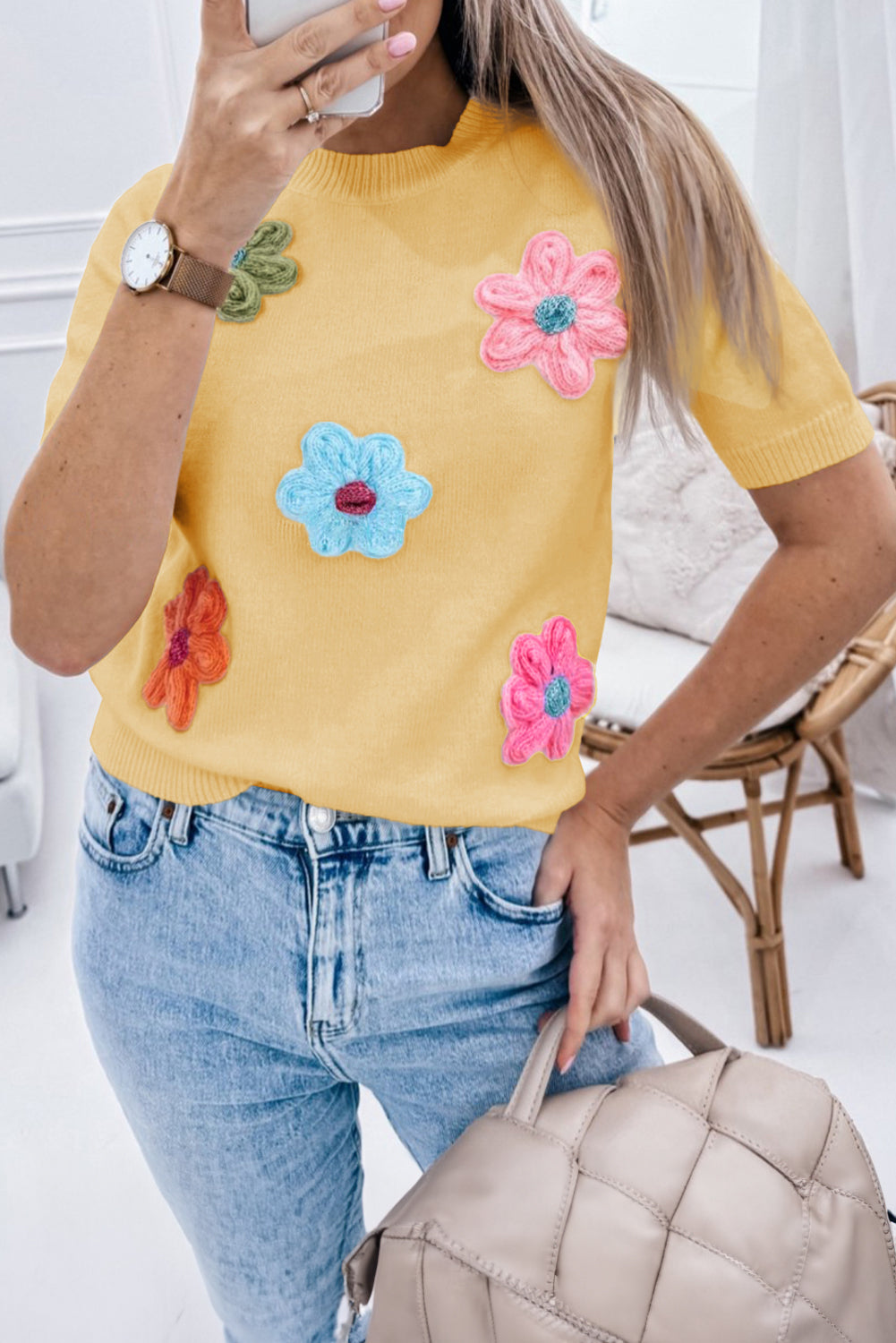 White Cute Flower Applique Short Sleeve Sweater